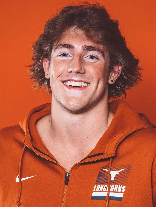 2020 Caspar Corbeau Headshot