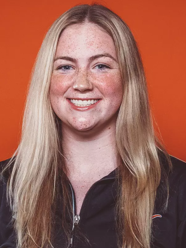 2020 Ella Tierney Headshot