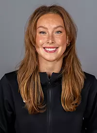 Ellie McLeod Headshot