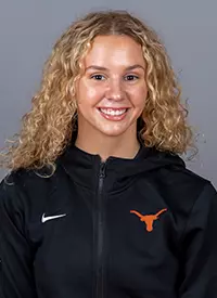 Olivia McMurray Headshot