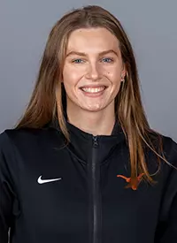 Abby Pfeifer Headshot