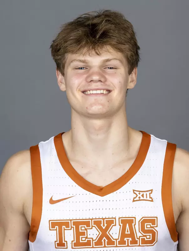 Rowan Brumbaugh summer 2022 head shot