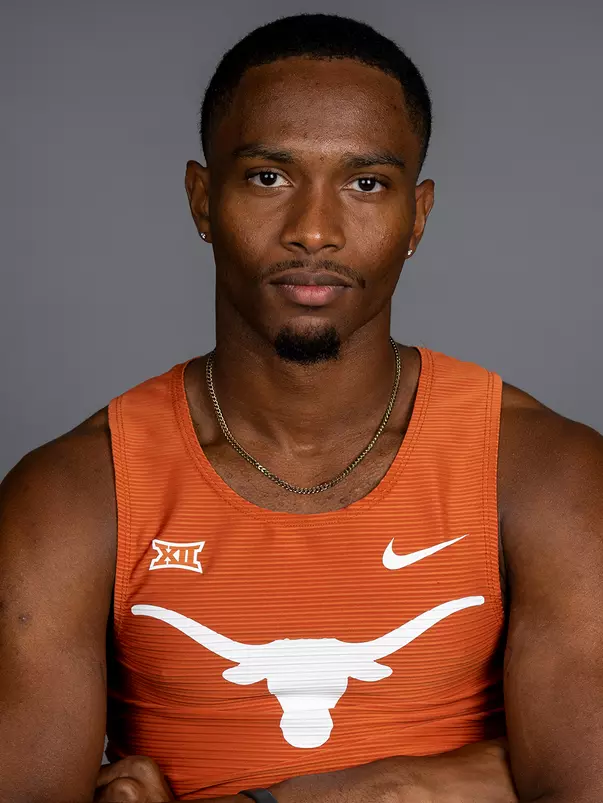 Jonathan Jones Headshot