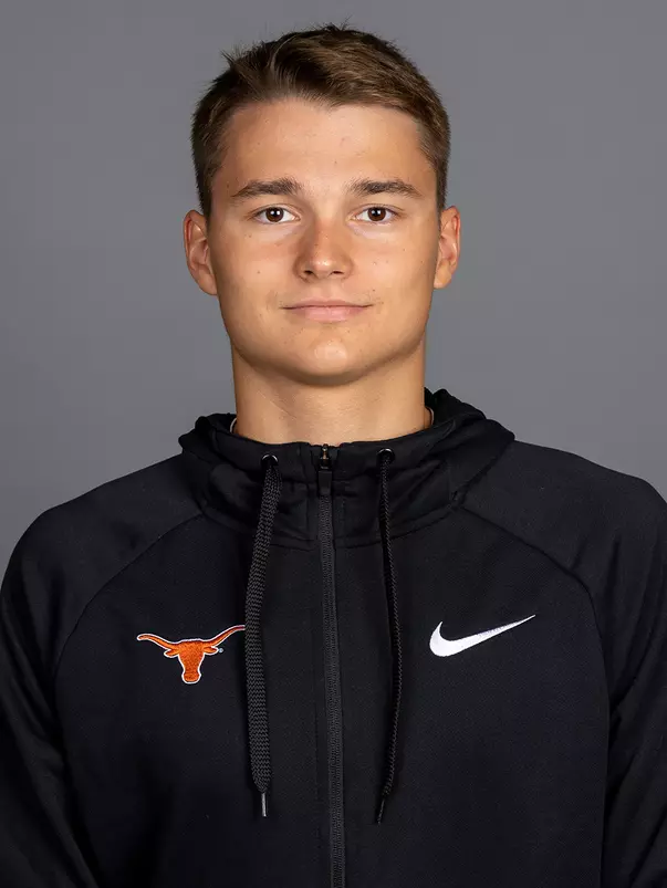 Alexander Lyubavskiy Headshot