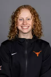 Sarah Carruthers Headshot