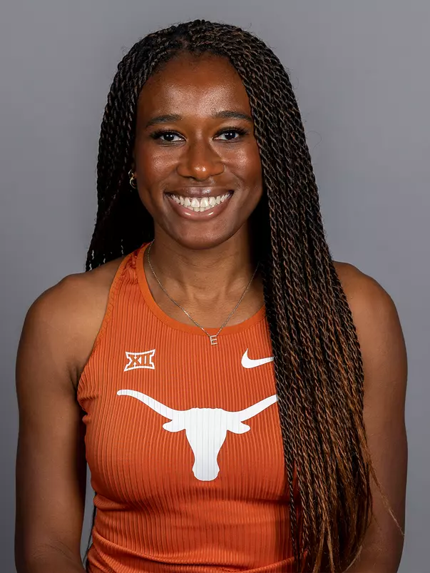 Ezinee Abba Headshot