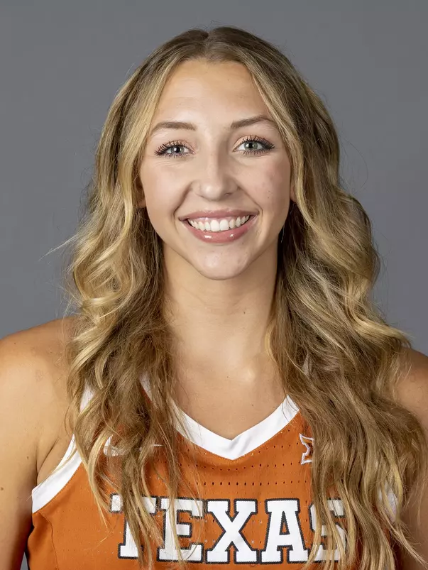 Taylor Jones summer 22 head shot