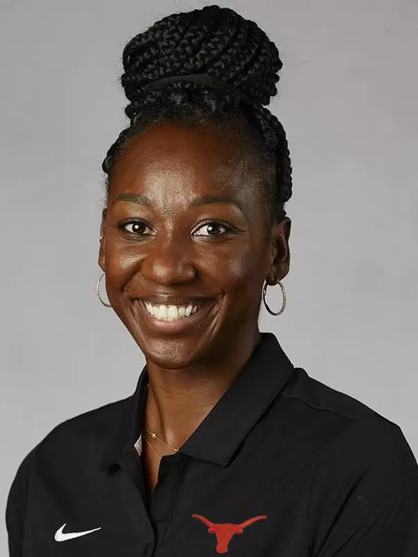 Cursty Le Roux headshot