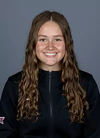 EmmaKern_Headshots-2023