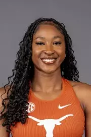 Ramiah Elliott Headshot 2024-25