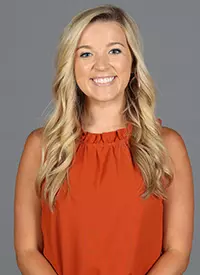 Taylor Searles Headshot (2025)