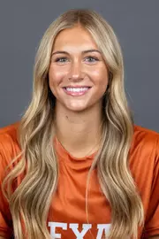 Hoch_Sadie_Headshot-2025