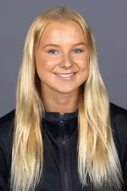 Kupka_Caroline_Headshot