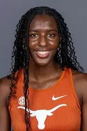 Elise Cooper Headshot 2025-26