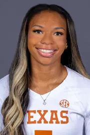 Mackenzie Collins 2026 VB Headshot