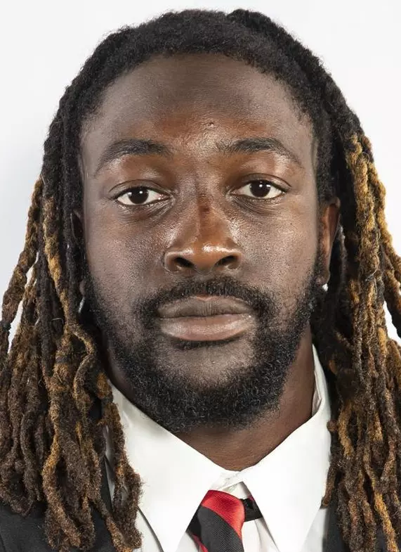 Madison Akamnonu Headshot