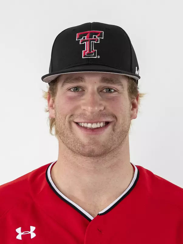 Dillon Carter headshot