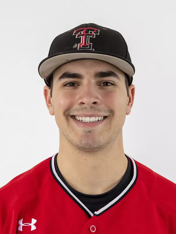 Micah Dallas headshot