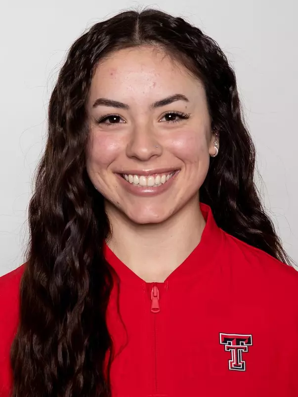 Alanna Barraza headshot 2022