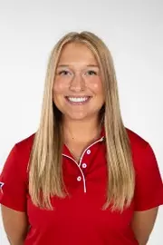 Kylee Loewe Headshot