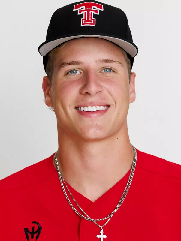 Bailey_Carson_Headshot