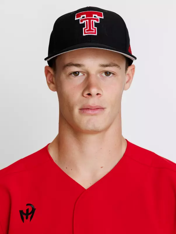 Foxsen_Tate_Headshot