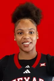 Destinee Hooks headshot