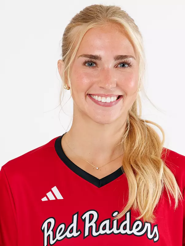 Storie Sexton 2026 Headshot