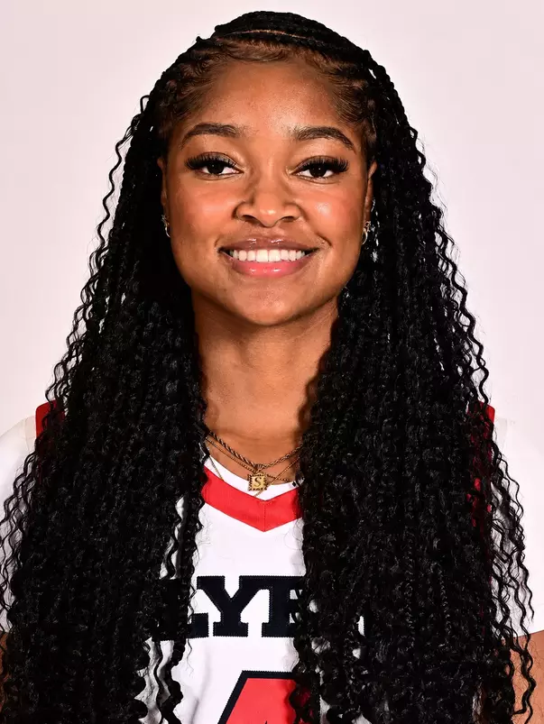 Shantavia Dawkins Headshot