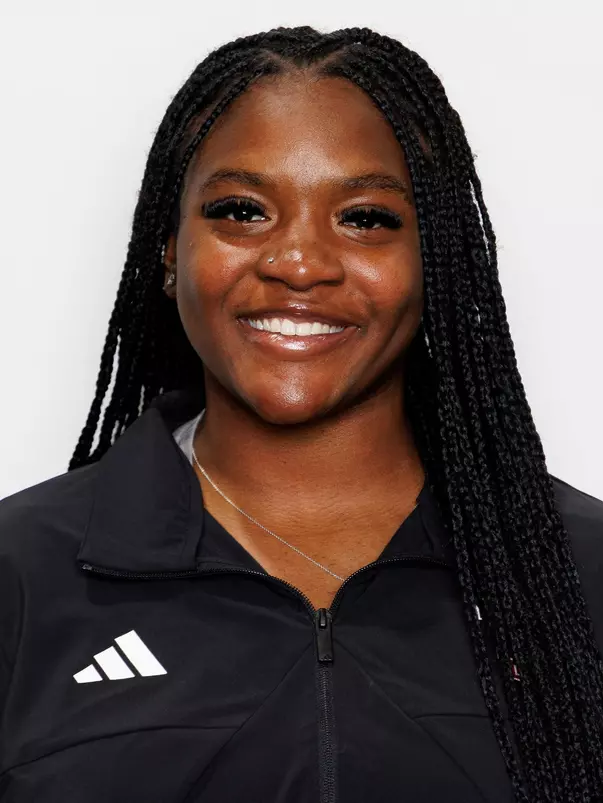 Amori Pierson Headshot