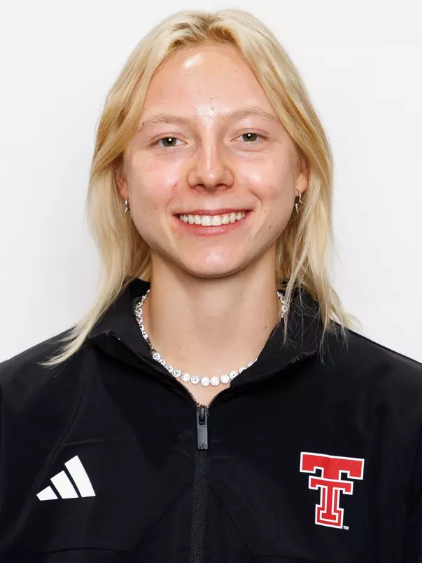 Olga Szlachta Headshot