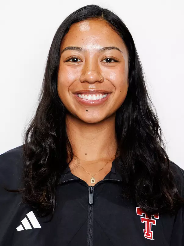 Tatum Moku Headshot