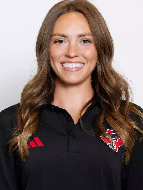 Lexye Price Headshot