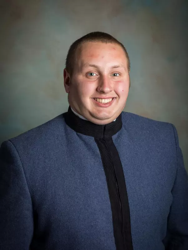 Cole_J_18FB_headshot