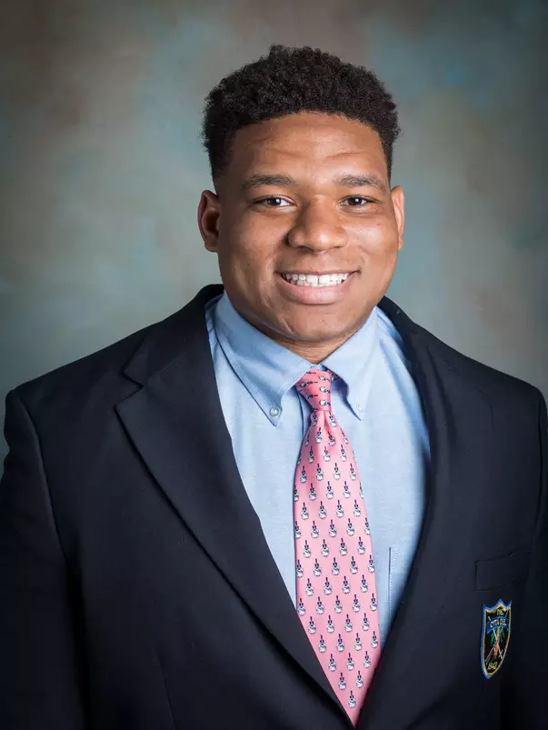 Davis_T_18FB_headshot