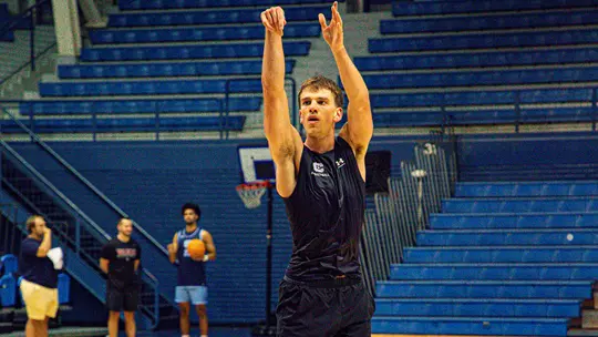 Joe Hurlburt Shooting a 3
