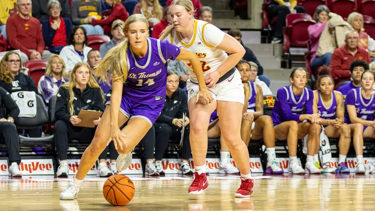 Tommies host Army to open Lee & Penny Anderson Arena