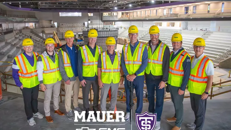 Mauer Auto Group extends partnership with Tommie Athletics