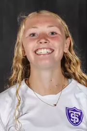 Maddie Nelson
