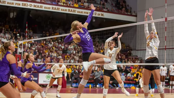 Addie Schmotzer / St. Thomas Volleyball fell to No. 13 Minnesota Saturday, Sept. 13 at Maturi Pavilion.