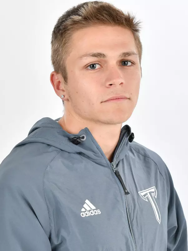 Bradley Dixon Headshot 18