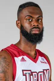 Davion Thomas Headshot 18