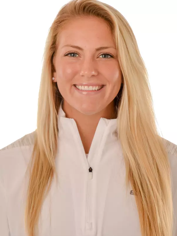 Stephanie Snyder_SB_Headshot18-19