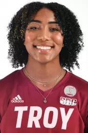 Alicia Victoria 2022 Headshot