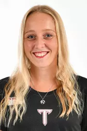 Franziska Ahrend Headshot