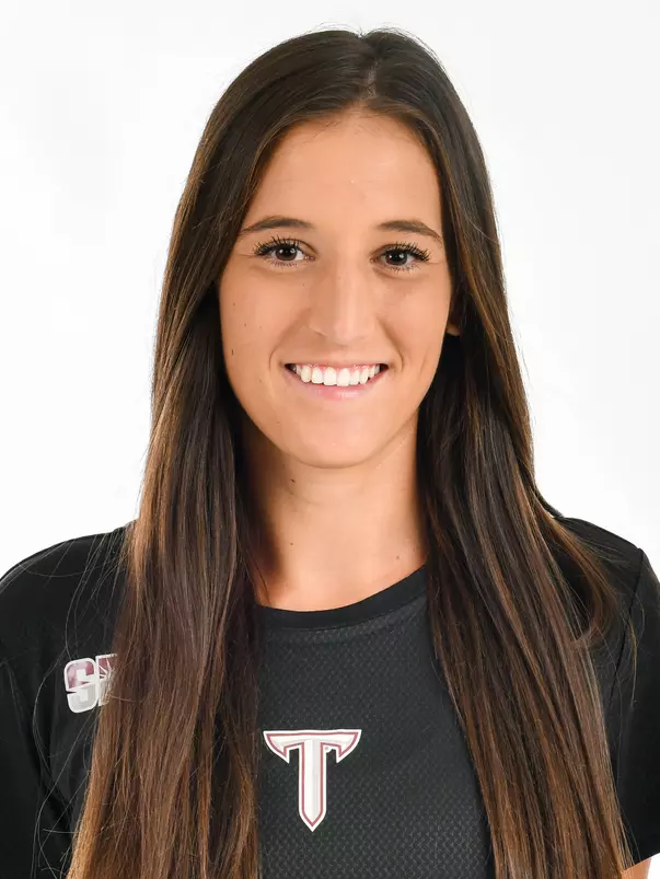 Kristina Kukaras Headshot