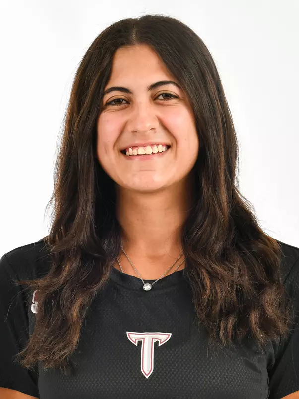Maria Guirguis Headshot