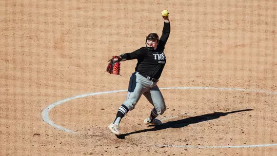 Ella Cunningham pitching at FSU