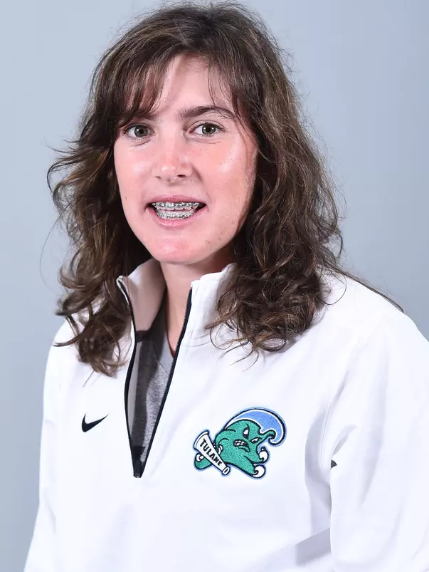 Ivone Alvaro headshot 2017