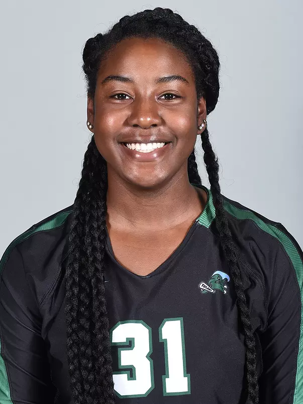 Kayla Dinkins headshot